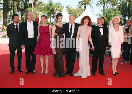 Michel Vuillermoz, Anne consigny, Sabine Azema, Andre Dussollier et Emmanuelle Devos arrivent sur le tapis rouge avant la projection des « herbes folles » lors du 62e Festival de Cannes, France, le 20 mai 2009. Photo de Guignebourg-Gorassini/ABACAPRESS.COM Banque D'Images