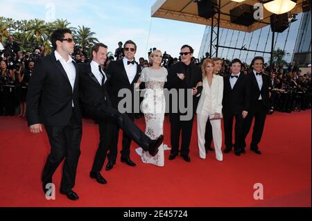 'Quentin Tarantino, Brad Pitt, Mike Myers, Eli Roth, Diane Kruger et Melanie Laurent assistent à la projection de ''Inglourious Basterdss'' au 62e Festival de Cannes. Cannes, France, 20 mai 2009. Photo de Lionel Hahn/ABACAPRESS.COM (photo : Quentin Tarantino, Brad Pitt, Mike Myers, Eli Roth, Diane Kruger, Melanie Laurent)' Banque D'Images