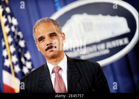 Le procureur général Eric Holder annonce une nouvelle initiative ''pour lutter contre la fraude de Medicare et protectæ les dollars des contribuables.'''au ministère de la Justice à Washington le 20 mai 2009. Photo par Olivier Douliery/ABACAPRESS.COM (en photo : Eric Holder) ' Banque D'Images