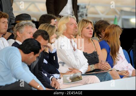 Sir Richard Branson, PDG de Virgin, participe au salon de mode Amber et à la vente aux enchères qui se tiennent au Meridien Beach Plaza de Monte Carlo, Principauté de Monaco, le 22 mai 2009. Photo de Nebinger-Orban/ABACAPRESS.COM Banque D'Images