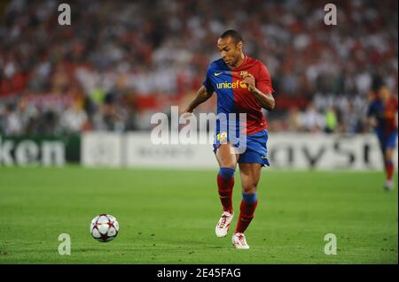 Thierry Henry de Barcelone lors du match de football final de la Ligue des champions de l'UEFA, FC Barcelone contre Manchester United au Stadio Olimpico à Rome, Italie, le 27 mai 2009. Barcelone a gagné 2-0. Photo de Steeve McMay/ABACAPRESS.COM Banque D'Images