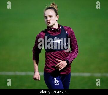 Dagenham, Royaume-Uni. 21 janvier 2021. DAGENHAM, ANGLETERRE - JANVIER 21 : Martha Thomas de West Ham United WFC pendant l'échauffement avant le match pendant la FA Women's Continental Tires League Cup Quarter finale match entre West Ham United Women et Durham Women au stade de construction de Chigwell le 21 janvier 2021 à Dagenham, Angleterre crédit : Action Foto Sport/Alamy Live News Banque D'Images