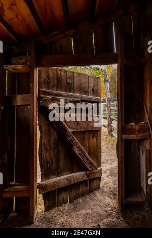 Le bâtiment du Riddle Brothers Ranch sur Steens Mountain est conservé comme un exemple précoce de peuplement dans l'est de l'Oregon, aux États-Unis Banque D'Images