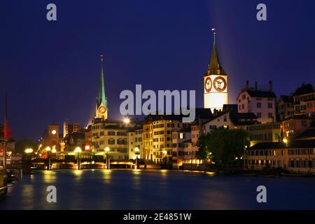 Quai de la Limmat à Zurich. La Suisse Banque D'Images
