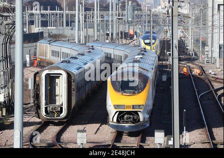 Eurostar s'entraîne au dépôt de maintenance du centre d'ingénierie Eurostar de Temple Mills, Londres. L'exploitant a été durement touché par la crise du coronavirus, avec une baisse de 95 % du nombre de passagers. Date de la photo: Vendredi 22 janvier 2021. Banque D'Images