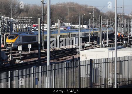 Eurostar s'entraîne au dépôt de maintenance du centre d'ingénierie Eurostar de Temple Mills, Londres. L'exploitant a été durement touché par la crise du coronavirus, avec une baisse de 95 % du nombre de passagers. Date de la photo: Vendredi 22 janvier 2021. Banque D'Images