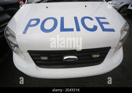 Graphiques de police sur véhicule de police écossais. Police Scotland, légalement nommé Service de police d'Écosse, est la police nationale d'Écosse. Banque D'Images