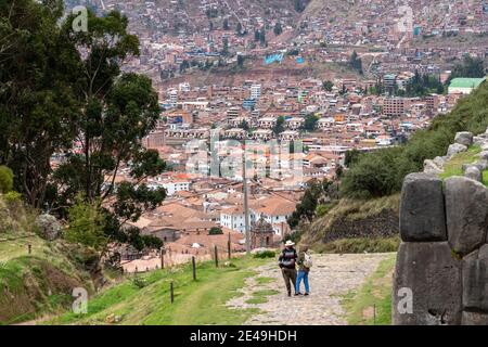 Vue de Cusco depuis le site archéologique de Sacsayhuaman au Pérou Vallée sacrée Banque D'Images