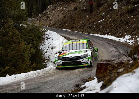 22 Marco BULACIA (BOL), Marcelo OHANNESIAN (ARG), TOKSPORT WRT SKODA Fabia Evo, RC2 Cogn2, action pendant le Championnat du monde de voitures de rallye WRC 2021, Monte Carlo Rally on 20 au 24 janvier 2021 à Monaco - photo Grumory Lenmand / DPPI / LM Banque D'Images