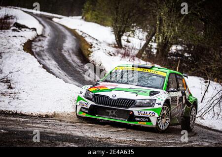 22 Marco BULACIA (BOL), Marcelo OHANNESIAN (ARG), TOKSPORT WRT SKODA Fabia Evo, RC2 Coase2, action pendant le Championnat du monde de voitures de rallye WRC 2021, Monte Carlo rallye du 20 au 24 janvier 2021 à Monaco - photo Bastien Roux / DPPI / LM Banque D'Images