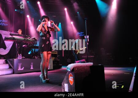 Lily Allen se produit au Montreux Jazz Festival à Montreux, Suisse, le 6 juillet 2009. Photo de Loona/ABACAPRESS.COM Banque D'Images