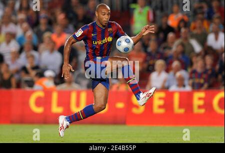 Thierry Henry de Barcelone lors du match de football final de la Super Cup espagnole, FC Barcelone vs Athletic Bilbao au stade Nou Camp de Barcelone, Espagne, le 23 août 2009. Barcelone a gagné 3-0. Photo de Steeve McMay/ABACAPRESS.COM Banque D'Images