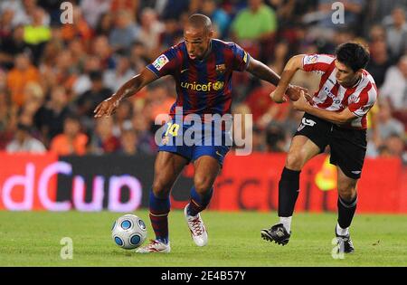 Thierry Henry de Barcelone lors du match de football final de la Super Cup espagnole, FC Barcelone vs Athletic Bilbao au stade Nou Camp de Barcelone, Espagne, le 23 août 2009. Barcelone a gagné 3-0. Photo de Steeve McMay/ABACAPRESS.COM Banque D'Images