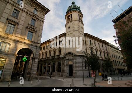 Lugano, Tessin, Suisse - 14 janvier 2021 : vue sur le magnifique Palazzo della Posta centrale (bâtiment du palais de la poste centrale) situé dans le Cit Banque D'Images