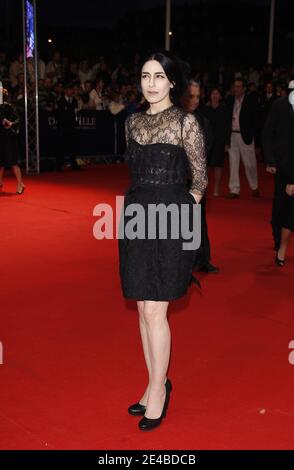 Ronit Elkabetz pose au Centre International de Deauville avant la projection du film 'Julie et Julia' lors du 35ème Festival du film américain à Deauville, Normandie, France, le 5 septembre 2009. Photo de Denis Guignebourg/ABACAPRESS.COM Banque D'Images