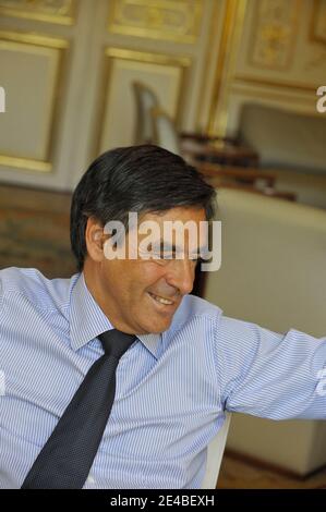 Exclusif. Le Premier ministre français François Fillon photographié dans son bureau à l'Hôtel Matignon à Paris, en France, le 31 août 2009. Photo par Elodie Gregoire/ABACAPRESS.COM Banque D'Images