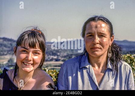 Portrait d'une gitane et d'une adolescente, la Roque-sur-Cèze, Gard, France, au début des années soixante. Banque D'Images