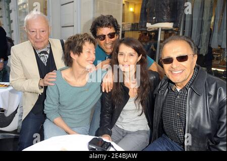 Maurice Renoma, Jane Birkin, Bambou et Jean-Pierre Kalfon assistent à l'exposition « Merge Gainsbourg » de Tony Frank qui s'est tenue au magasin Renoma à Paris, en France, le 10 septembre 2009. Photo de Thierry Orban/ABACAPRESS.COM Banque D'Images