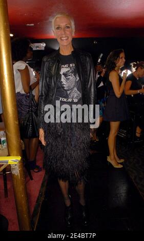 Jan Arnold fait marche arrière lors de la collection Baby Phat Spring 2010 pendant la Mercedes Benz Fashion week, qui s'est tenue à la Roseland Ballroom à New York City, États-Unis, le 15 septembre 2009. Photo de Graylock/ABACAPRESS.COM (photo : Jan Arnold) Banque D'Images