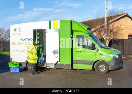 Waitrose & Partners, camion de livraison de nourriture à domicile, Stanwell Moor, Surrey, Angleterre, Royaume-Uni Banque D'Images