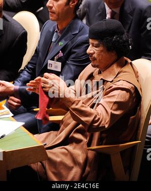 Le leader lybien, Moammar Gadhafi, assiste à la 64e Assemblée générale des Nations Unies à New York, NY, USA, le 23 septembre 2009. Photo par Olivier Douliery/ABACAPRESS.COM (en photo : Mouammar Kadhafi ) Banque D'Images