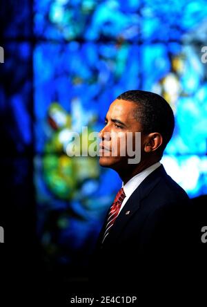 Le président des États-Unis Barack Obama assiste à une cérémonie de dépôt de couronnes pour les membres du personnel des Nations Unies tombés au siège de l'ONU le 23 septembre 2009 à New York. Photo de Olivier Douliery /ABACAPRESS.COM (en photo : Barack Obama ) Banque D'Images