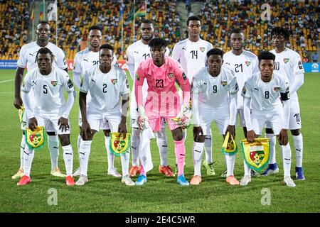 Douala, Cameroun. 22 janvier 2021. Togo à partir de onze. Ouganda contre Togo, Groupe C, Tournoi du Championnat des nations africaines de la CAF (CHAN) 2021. Stade de la Réunification, Bepanda. L'Ouganda et le Togo se sont réunis dans la deuxième série de jeux du Groupe C. Credit: XtraTimeSports (Darren McKinstry) / Alamy. Banque D'Images