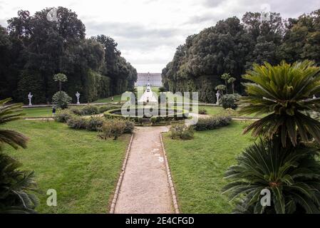 Parc et eau, Palais Royal de Caserta Banque D'Images