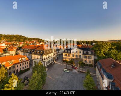 Allemagne, Thuringe, Ilmenau, place du marché, hôtel de ville, Goethe musée de la ville, ancien tribunal de district, vue d'ensemble, vue aérienne Banque D'Images