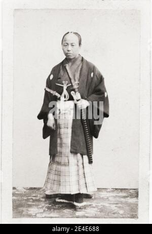 Photographie ancienne du XIXe siècle : Sakutaro Fukuda, membre de la première ambassade japonaise, délégation diplomatique en Europe, 1862. Banque D'Images