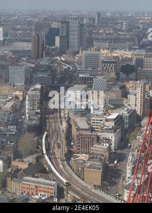 Vue aérienne sur Londres en direction de Waterloo East gare Banque D'Images