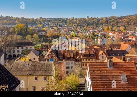 Vue aérienne de Wertheim, une ville du sud de l'Allemagne à l'heure du soir Banque D'Images