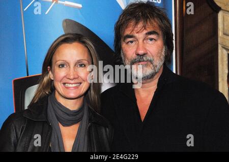 Olivier Marchal et son épouse Catherine assistent au 4ème Festival des Scenaristes en Serie à Aix-les-bains, France, le 17 octobre 2009. Photo de Helder Januario/ABACAPRESS.COM Banque D'Images