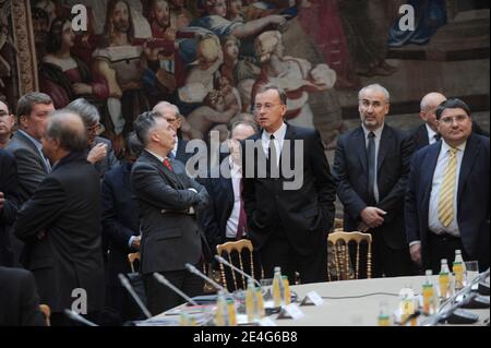 Raymond Soubie, conseiller du Président français, a assisté au 4e Conseil stratégique des industries de la santé (Conseil stratégique des industries de la Sante) à l'Elysee Palace à Paris, France, le 26 octobre 2009. Photo de Mousse/ABACAPRESS.COM Banque D'Images