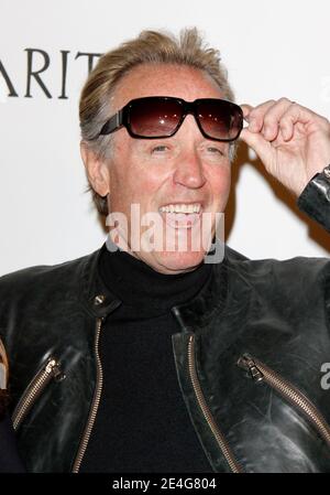 Photo du fichier - 'Peter Fonda arrivant pour ''The Boondock Saints ll: All Saints Day'' première tenue à Arclight Hollywood à Los Angeles, Californie, le 28 octobre 2009. Peter Fonda, l'étoile, co-auteur et producteur du culte classique de 1969 Easy Rider, est mort à l'âge de 79 ans. Peter Fonda faisait partie d'une famille de vétérans hollywoodiens. En plus d'être le frère de Jane Fonda, il était aussi le fils de l'acteur Henry Fonda, et le père de Bridget, également un acteur. Photo de Tony DiMaio/ABACAPRESS.COM (photo: Peter Fonda)' Banque D'Images