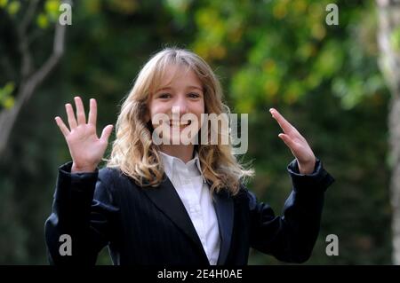 L'actrice française Garance le Guillermic assiste à un photocall pour présenter son dernier film "le Herisson" (le hérisson) dans le jardin du Palais Farnese, ambassade française à Rome, Italie, le 3 décembre 2009. Photo par Eric Vandeville/ABACAPRESS.COM Banque D'Images