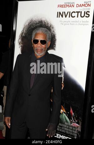 « orgue Freeman assiste à la première de Warner Bros » « Invictus », qui a eu lieu à l'Academy of Motion Picture Arts & Sciences. Los Angeles, Californie, le 3 décembre 2009. Photo de Lionel Hahn/ABACAPRESS.COM (photo : Morgan Freeman)' Banque D'Images