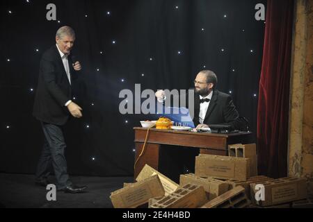 EXCLUSIF. Patrick Sébastien lors de la 4e cérémonie « Gerard de la télévision » qui s'est tenue au Théâtre Michel à Paris, France, le 7 décembre 2009. Ce spectacle paradique récompense le pire de la télévision française. Photo de Christophe Guibbbaud/ABACAPRESS.COM Banque D'Images