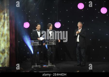 EXCLUSIF. Patrick Sébastien lors de la 4e cérémonie « Gerard de la télévision » qui s'est tenue au Théâtre Michel à Paris, France, le 7 décembre 2009. Ce spectacle paradique récompense le pire de la télévision française. Photo de Christophe Guibbbaud/ABACAPRESS.COM Banque D'Images