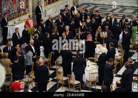 La famille royale du Danemark (la princesse Benedikte, le prince Joachim et la princesse Marie, le prince héritier Frederik et la princesse couronne Mary) arrive au dîner officiel des chefs d'État organisé par la reine Margrethe II au palais Christiansborg à Copenhague le 17 décembre, 2009 le 11e jour de la Conférence des Nations Unies sur les changements climatiques de la COP15. Photo de Jacques Witt/Pool/ABACAPRESS.COM Banque D'Images