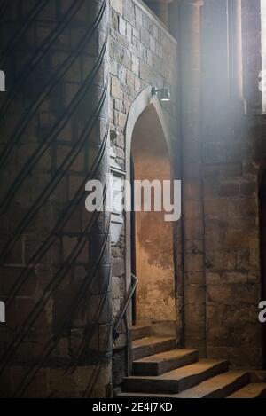 Détails architecturaux intérieurs à l'abbaye historique de Dunfermaline à Fife en Écosse Banque D'Images