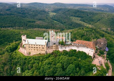 Allemagne, Thuringe, Eisenach, vue aérienne du château de Wartburg Banque D'Images