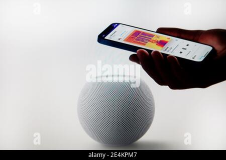 Apple HomePod Mini Banque D'Images