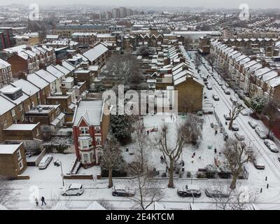 North West London Kilburn Queens Park Brondesbury couvert de neige Banque D'Images