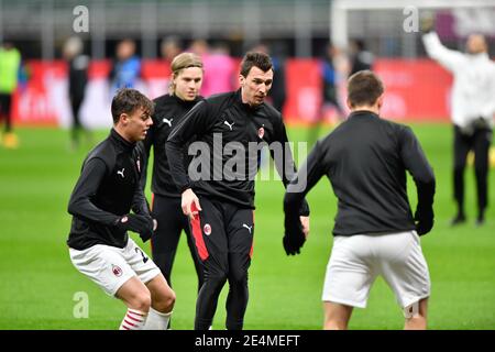 Milan, Italie. 23 janvier 2021. Mario Mandzukic de l'AC Milan vu dans la série UN match entre l'AC Milan et Atalanta à San Siro à Milan. (Crédit photo : Gonzales photo/Alamy Live News Banque D'Images