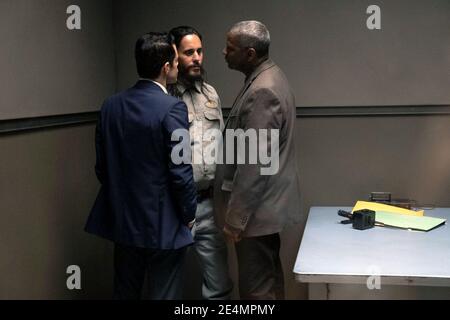 The Little Things est un film à venir de thriller de crime psychologique néo-noir américain écrit et réalisé par John Lee Hancock et produit par Hancock et Mark Johnson. Les stars de cinéma Denzel Washington, Rami Malek et Jared Leto dans les rôles principaux, avec Natalie Morales, Terry Kinney, Chris Bauer, Joris Jarsky, Isabel Arraiza et Michael Hyatt dans les rôles de soutien. Cette photographie est à usage éditorial exclusif et est le droit d'auteur de la compagnie de film et/ou le photographe affecté par la compagnie de film ou de production et ne peut être reproduite que par des publications en conjonction avec la promotion de la Banque D'Images