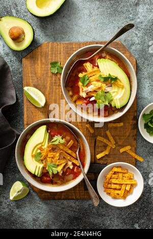 Soupe de tacos au poulet mijotée Banque D'Images