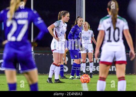 Tubize, Belgique. 22 janvier 2021. Ttine de Coigny (6) d'Anderlecht photographiée lors d'un match de football féminin entre RSC Anderlecht Dames et Oud Heverlee Leuven le 11 ème jour de match de la saison 2020 - 2021 de la Super League belge des Womens, vendredi 22 janvier 2021 à Tubize, Belgique . PHOTO SPORTPIX.BE | SPP | STIJN AUDOOREN Credit: SPP Sport Press photo. /Alamy Live News Banque D'Images