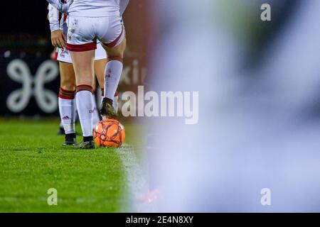 Tubize, Belgique. Le 22 janvier 2021. Illustration image coup d'envoi lors d'un match de football féminin entre RSC Anderlecht Dames et Oud Heverlee Leuven le 11 ème jour de match de la saison 2020 - 2021 de la Super League belge des Womens, vendredi 22 janvier 2021 à Tubize, Belgique . PHOTO SPORTPIX.BE | SPP | STIJN AUDOOREN Credit: SPP Sport Press photo. /Alamy Live News Banque D'Images