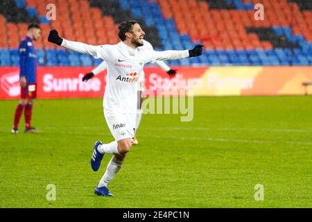 Bâle, Suisse. 23 janvier 2021. 23.01.2021, Bâle, St. Jakob-Park, Soccer Super League: FC Basel 1893 - FC Zurich, # 10 Antonio Marchesano (Zurich) célébration du but après le 1: 4 pour FC Zurich crédit: SPP Sport presse photo. /Alamy Live News Banque D'Images